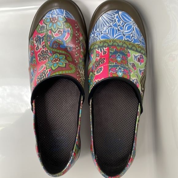 DANSKO VEGAN CLOGS SIZE 41 - Picture 10 of 13